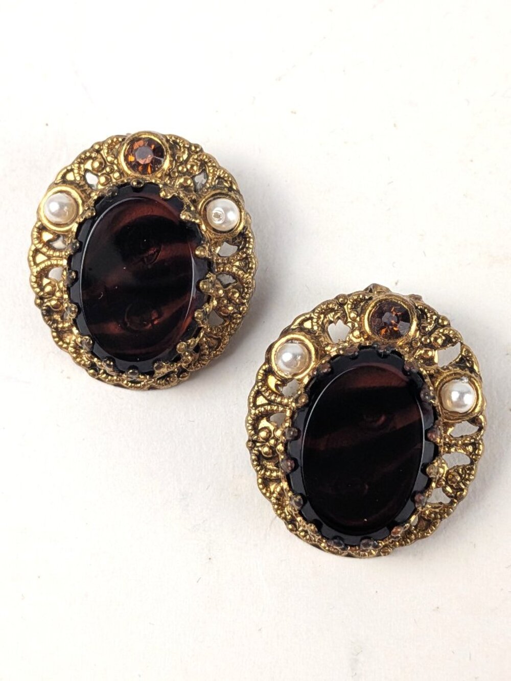 Vintage Brown Tortoise Shell Beaded Clip-on Earrings - Picture 2 of 4